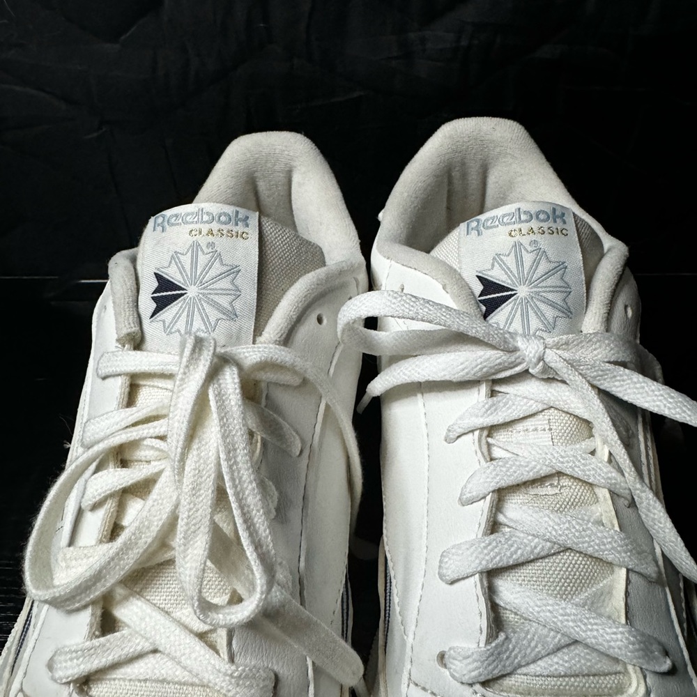 Men’s Reebok - Picture 3 of 6